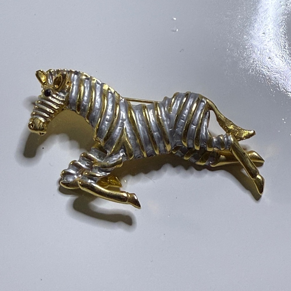 Zebra Brooch Gold Silver Tone Striped Animal‎ Pin Statement Jewelry